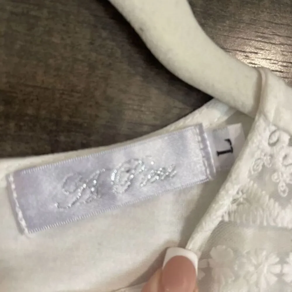 At Piece Large BOHO Summer Tank Off White‎ Sleeveless Eyelet And Lace